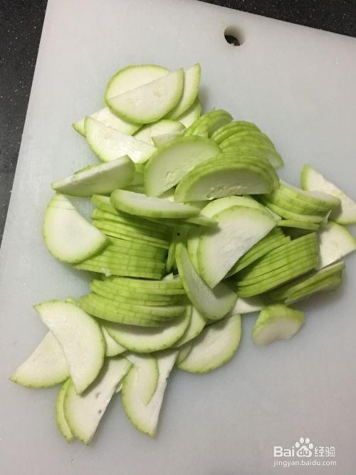 常吃蒲瓜致癌吗,致癌风险几何？揭秘蒲瓜与健康的真相